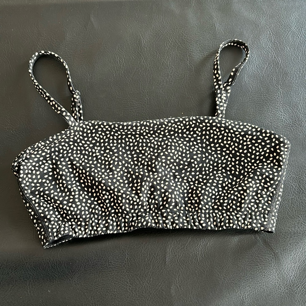 Sports bra, size M but fits like a S